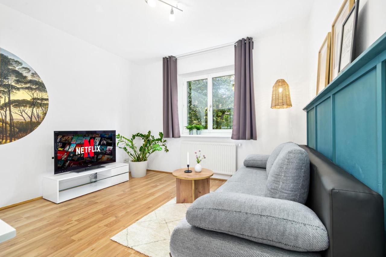 Erholung Pur Nahe Krankenhaus & Uni Mit Parkplatz! Apartment Graz Luaran gambar